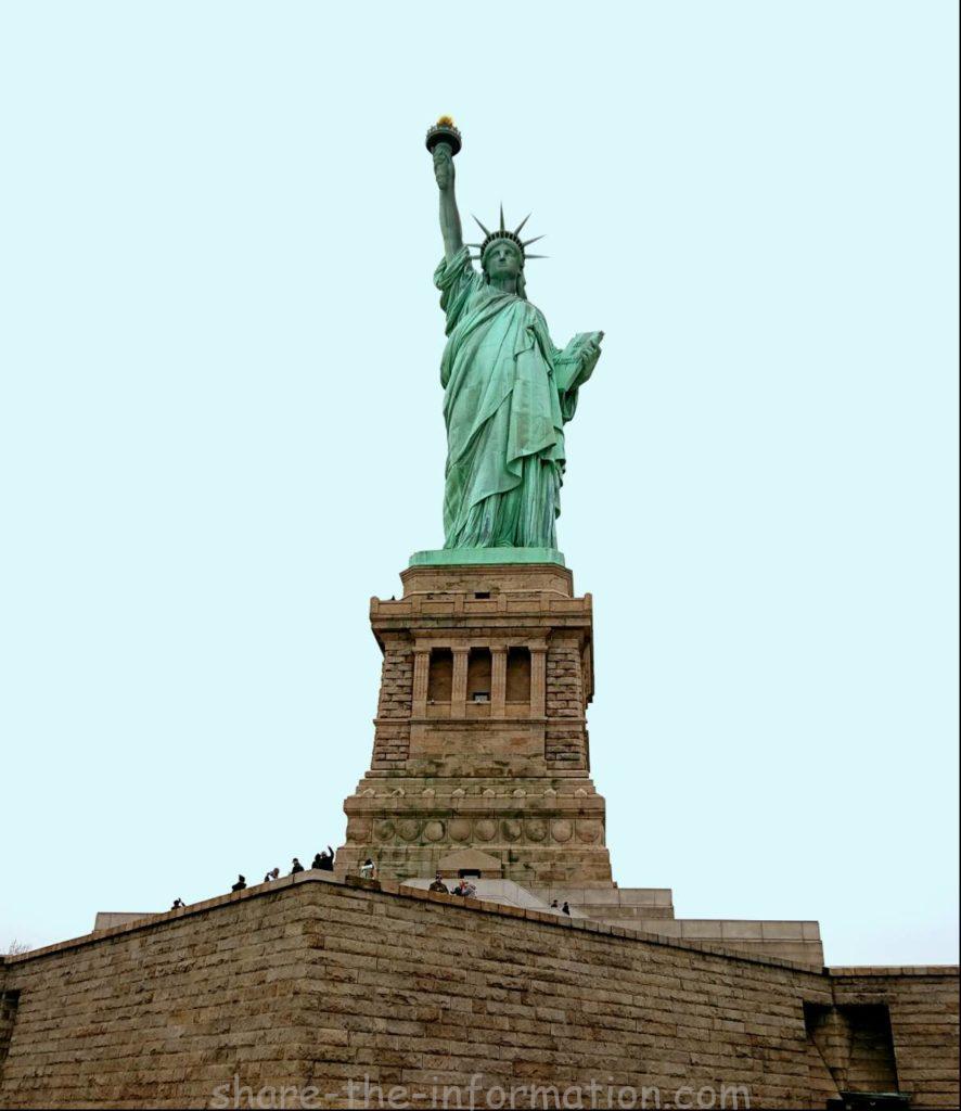 ニューヨーク　シティパス　観光　自由の女神